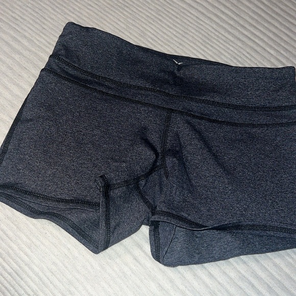 Spandex bundle (3) 1 under Armour 1 old navy 1 American Eagle all size small - Picture 7 of 9